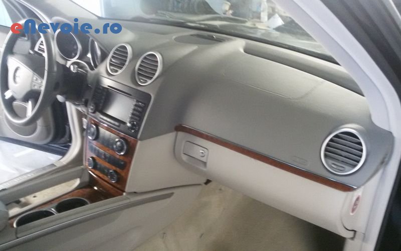 5detailing-auto-curatare-interioare-auto-polish-faruri-polish-auto-moto--adrian-sorin-pl.png