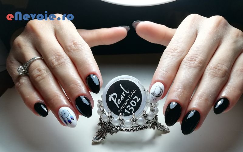 3manichiura-si-pedichiura-cosmetica-relaxare--andreea-macas.png