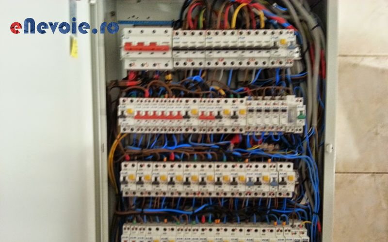 sanitare-electrice-termice-gaze-servicii-si-reparatii-instalatii-electrice-cavotester-8170-751.png