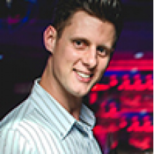 Avatar profil-utilizator/cristian-vincze-5664-c3/cristian-vincze-foto-organizari-evenimente--20170119152756.png