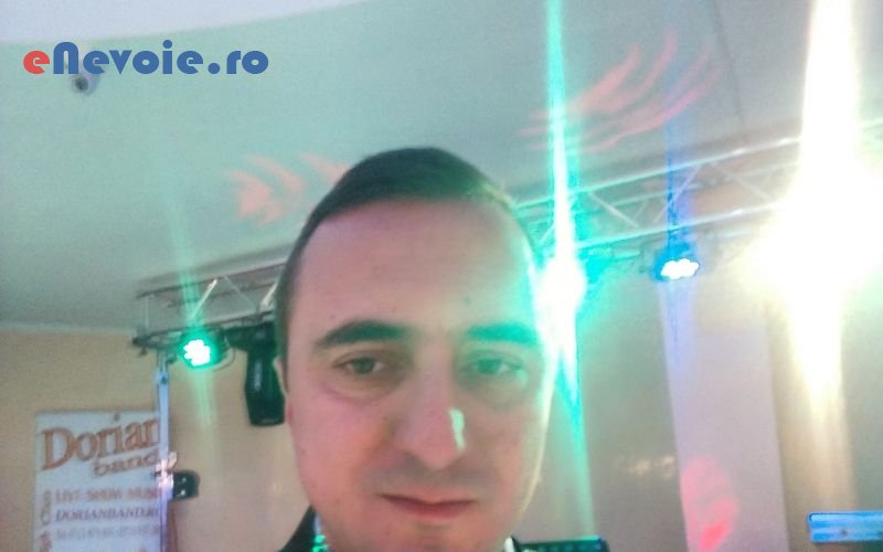 divertisment-evenimente-dj-fum-greu-gheata-carbonica-sonorizare-si-lumini-video-foto-organizari-nunti-si-botezuri-organizari-evenimente--dorianbandro-9480-0f2.png