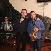 Avatar profil-utilizator/formatia-nicu-romaniuc-alegerea-ta-pentru-evenimente-de-vis-9842-1c/formatia-nicu-romaniuc-alegerea-ta-pentru-evenimente-de-vis-divertisment-evenimente-formatie-muzicala-organizari-evenimente--20191013213457.png