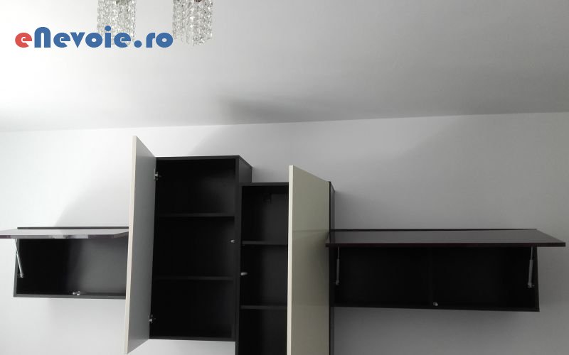 4usi-garaj-plasa-de-insecte-jaluzele-rulouri-exterioare-montare-mobila-ferestre-usi-reparatii-tamplarie-tamplarie-lemn-tamplarie-al-gabriel-morar.png