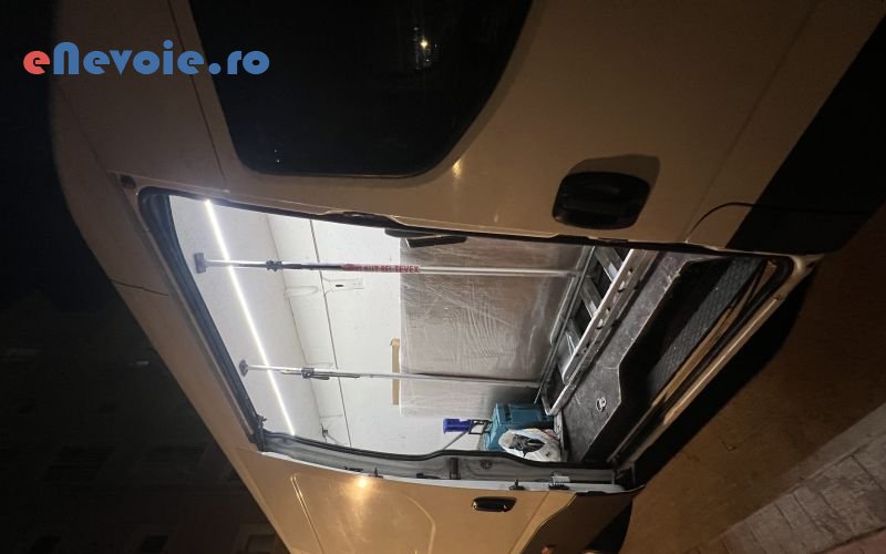 3servicii-mutari-transfer-aeroport-inchirieri-masini-de-transport-transport-persoane-transport-marfuri-transport-depozitare--george-nedele.png
