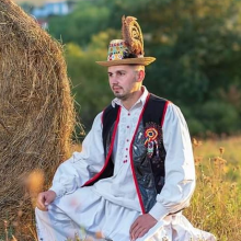 Avatar profil-utilizator/interpretul-daniel-sabadis-alegerea-ta-pentru-evenimente-de-vis-9880-96/interpretul-daniel-sabadis-alegerea-ta-pentru-evenimente-de-vis-divertisment-evenimente-formatie-muzicala-organizari-evenimente--20200407194723.png