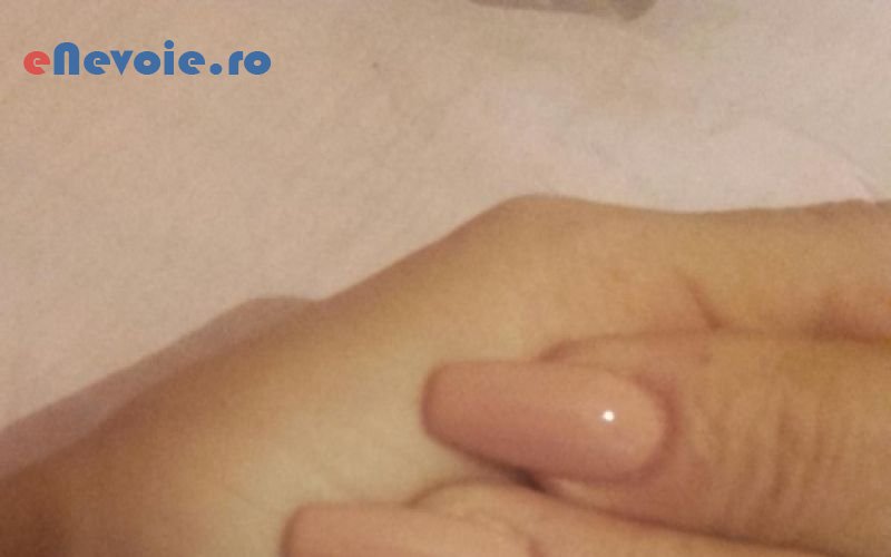 1manichiura-si-pedichiura-cosmetica-relaxare--lili-muresan-.png