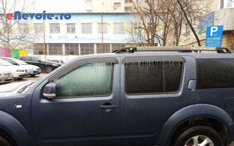 3electrica-auto-polish-faruri-polish-diagnoza-auto-vopsitorie-tinichigerie-mecanica-auto-service-auto-auto-moto--sc-color-evol.png