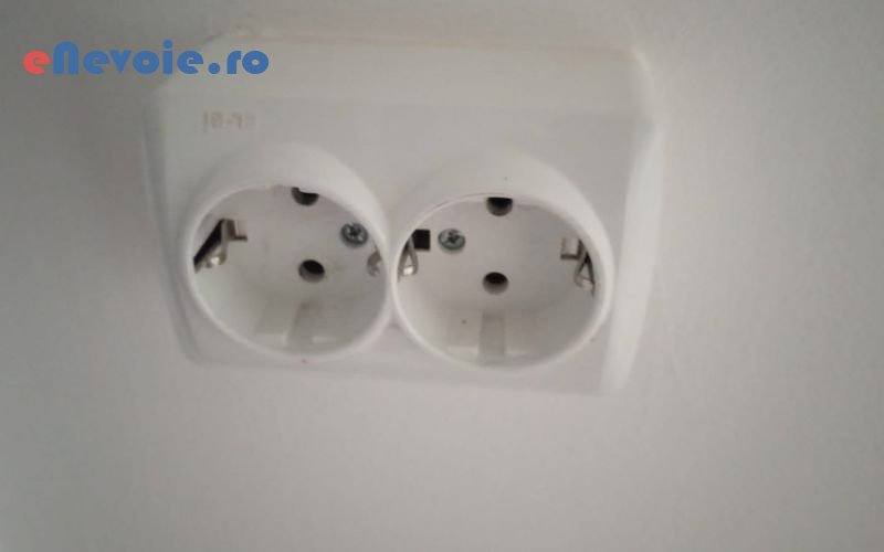 4reparatii-termice-reparatii-electrice-instalatii-termice-instalatii-electrice-sanitare-electrice-termice-gaze--sc-electric-p.png