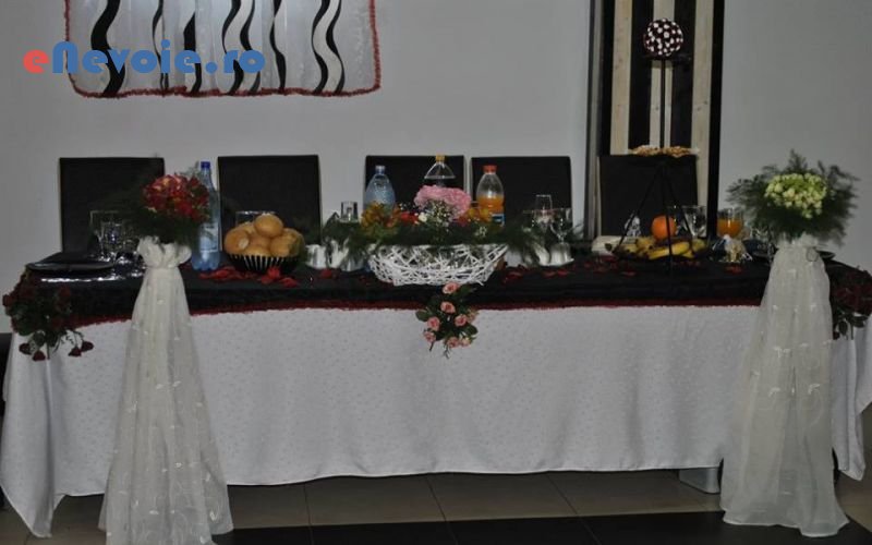 2divertisment-evenimente-petreceri-tematice-inchirieri-spatii-evenimente-organizari-nunti-si-botezuri-organizari-evenimente-organiz-sc-stefycas-i.png
