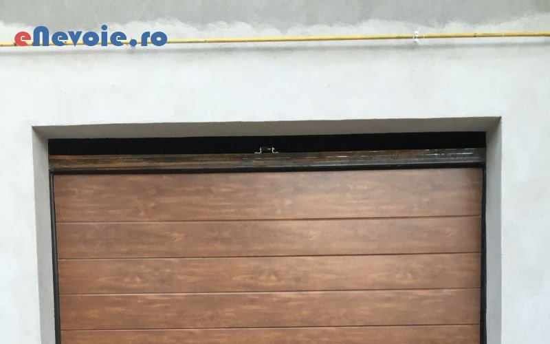 2usi-garaj-mobilier-si-tamplarie--sc-two-doors-.png