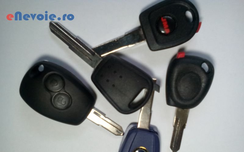 2multiplicare-chei-locuinte-deblocare-usi-casa-si-gradina--sc-universal-.png