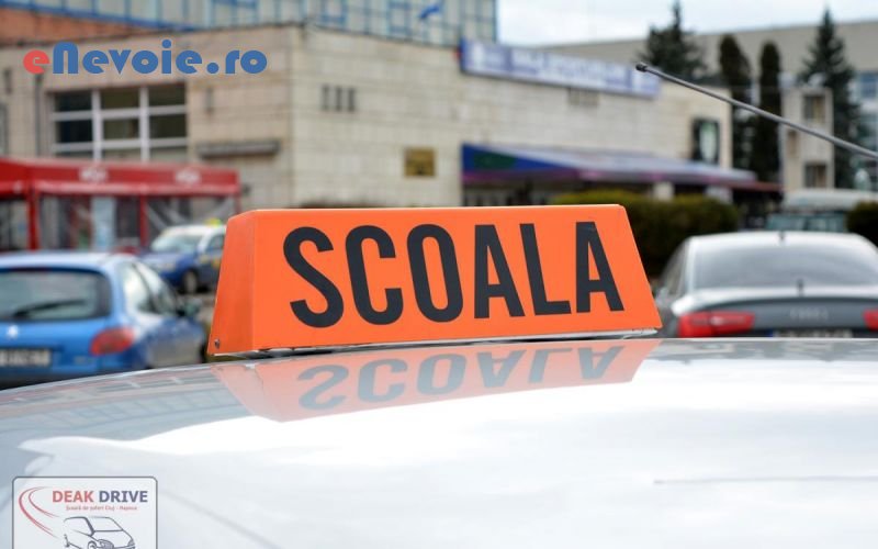 2instructor-auto-scoala-de-soferi-educatie-formare-profesionala--simona-deak-3l.png