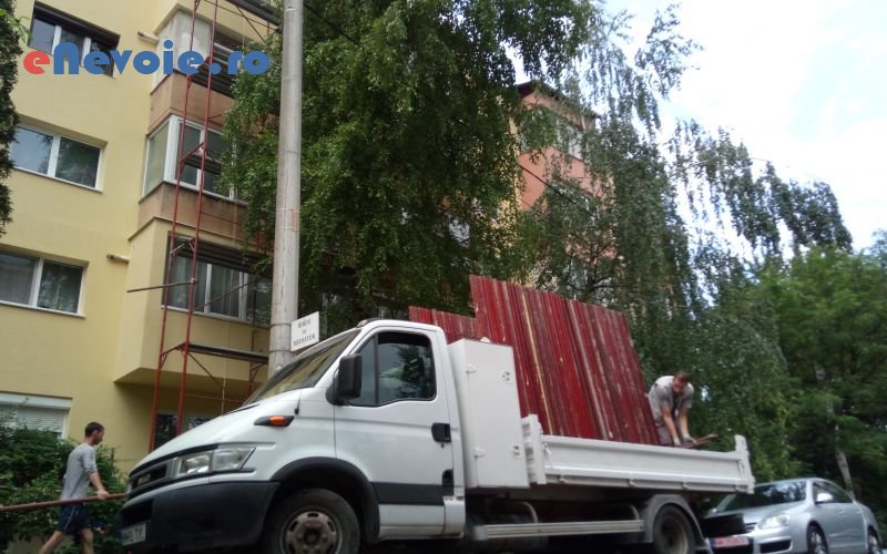 1transport-ambarcatiuni-transport-animale-servicii-depozitare-servicii-mutari-transport-basculabil-transport-marfuri-transport-depo-toldas-liviu-.png
