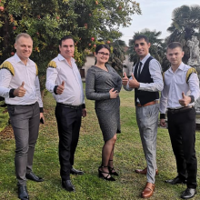 Avatar profil-utilizator/tragudis-band-artistii-evenimentelor-de-vis-8799-d7/tragudis-band-artistii-evenimentelor-de-vis-divertisment-evenimente-formatie-muzicala-organizari-evenimente--20191208161037.png