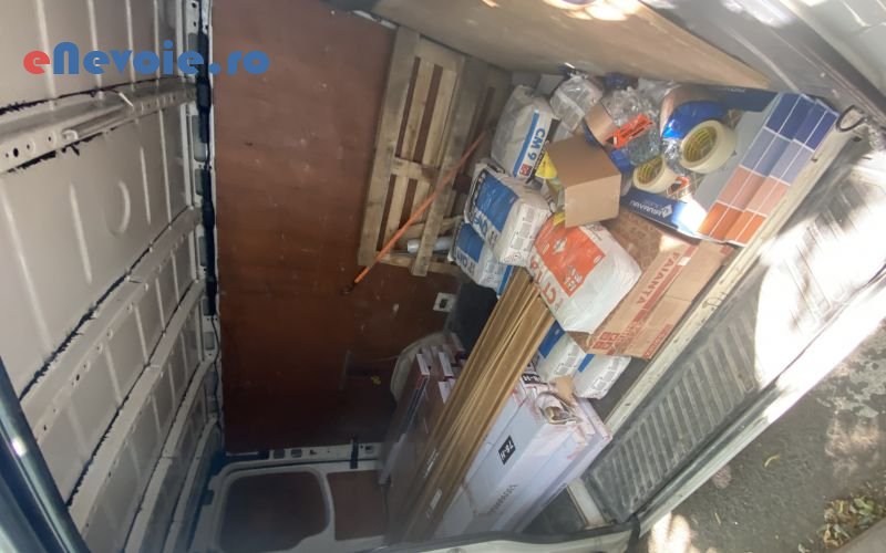 4transport-ambarcatiuni-transport-animale-servicii-mutari-transport-basculabil-transfer-aeroport-transport-marfuri-transport-depozi-vladut-macoveg.png