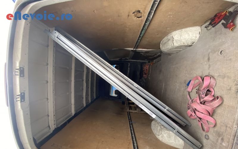 5transport-ambarcatiuni-transport-animale-servicii-mutari-transport-basculabil-transfer-aeroport-transport-marfuri-transport-depozi-vladut-macovem.png